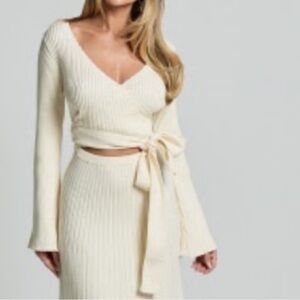 NWOT Showpo Cream Ribbed Knit Midi Skirt